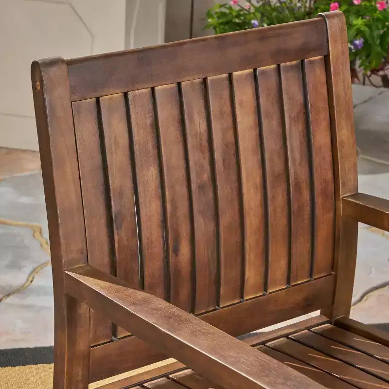 Chaise de salle à manger Wilson lot de 2 en acacia - Marron foncé - Christopher Knight Home : Résistant à l'eau, style traditionnel, accoudoirs fixes