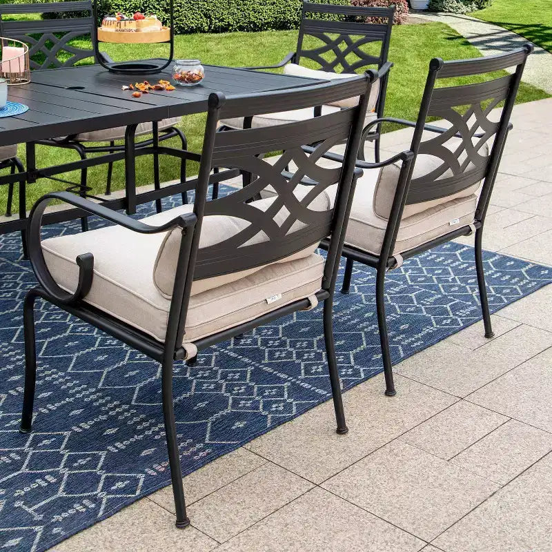 Lot de 2 chaises de salle à manger d'extérieur avec coussins épais d'assise et de dossier et cadre en métal - Captiva Designs