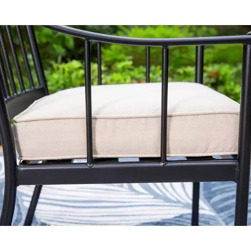 Lot de 2 chaises de jardin en acier avec coussins - Captiva Designs