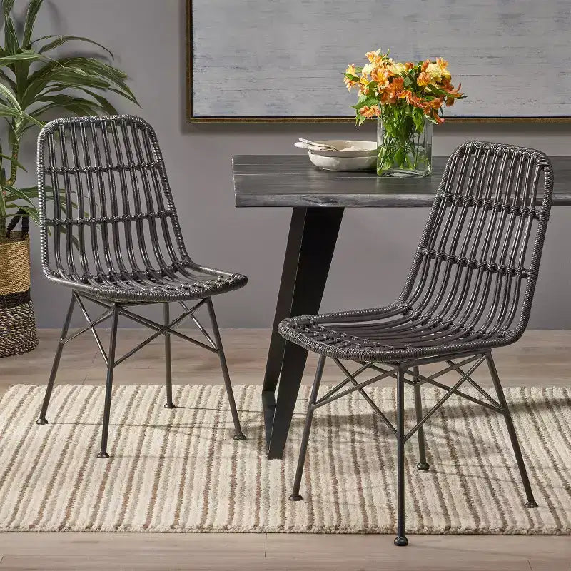 Chaises de salle à manger d'extérieur en osier et fer Braymer de GDFStudio (lot de 2)