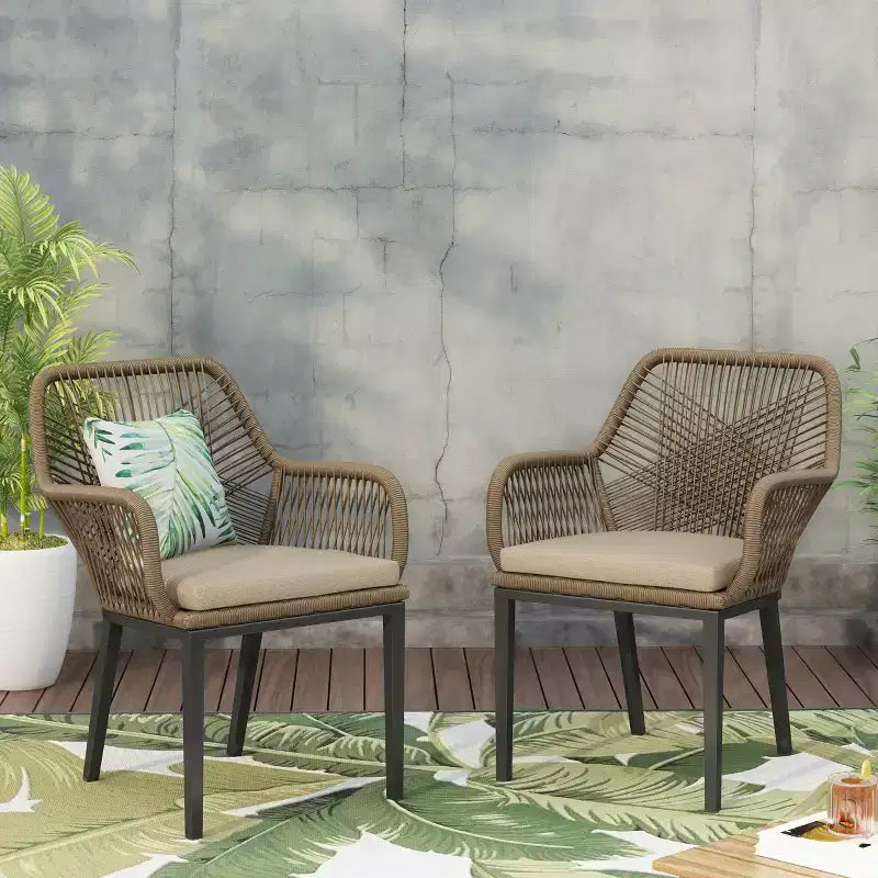 GDFStudio Fromberg Chaises de salle à manger d'extérieur en osier et fer avec coussin (lot de 2), noir mat/marron clair/beige