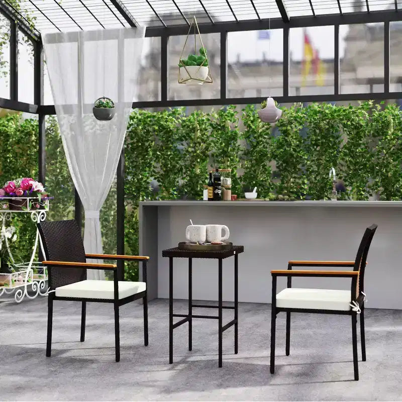 Outsunny Lot de 2 chaises de salle à manger en osier de terrasse, chaises de salle à manger d'extérieur en rotin PE avec coussins, dossier, accoudoirs pour terrasse, jardin