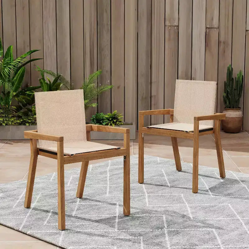 Chaise de salle à manger GDFStudio Aurelia en acacia et mailles de style minimaliste pour l'extérieur (Lot de 2)