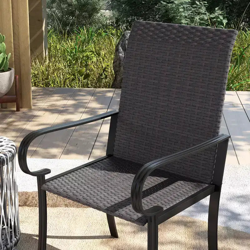 Chaises de salle à manger d'extérieur en osier Outsunny, fauteuils en rotin toutes saisons avec accoudoirs, cadre en acier, dossier haut et assise profonde
