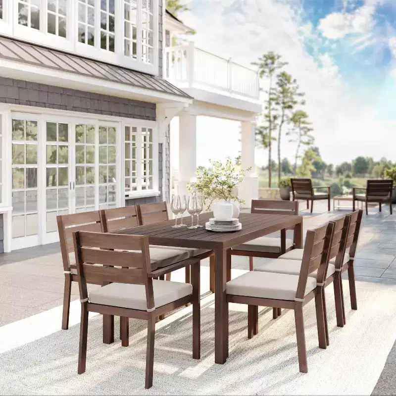 Martha Stewart Bedford, lot de 2 fauteuils de salle à manger empilables intérieurs/extérieurs avec finition en aluminium brossé à grain de bois et coussins d'assise toutes saisons