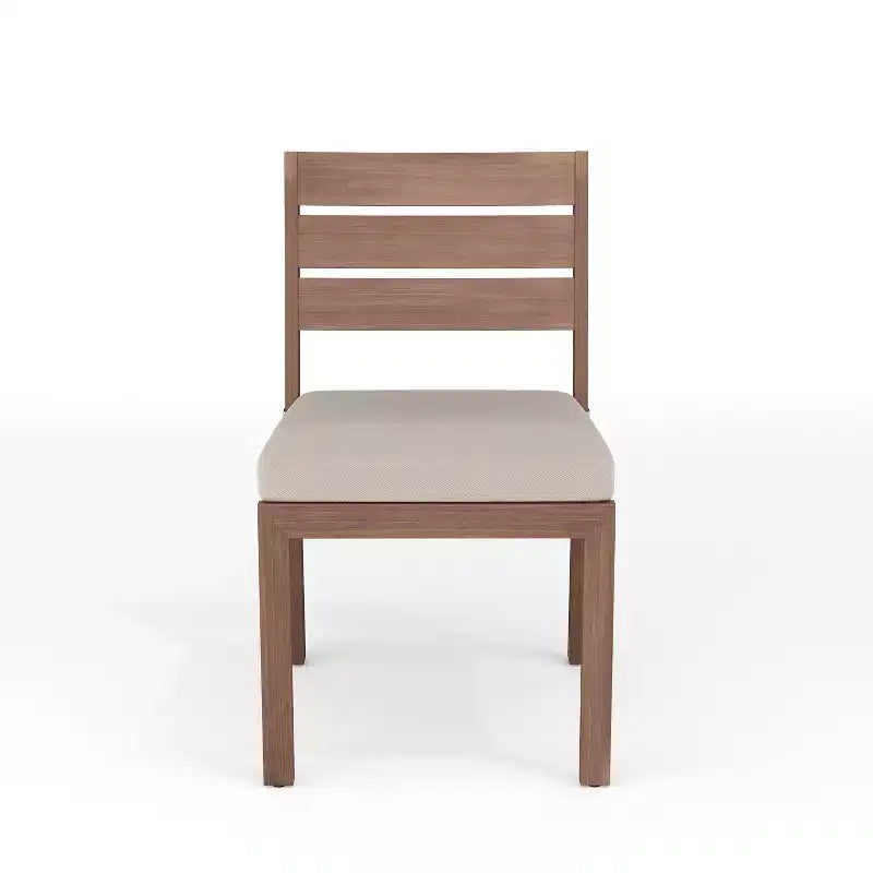 Chaise de salle à manger empilable Martha Stewart Bedford pour l'intérieur et l'extérieur avec finition en aluminium brossé effet bois et coussin d'assise toutes saisons