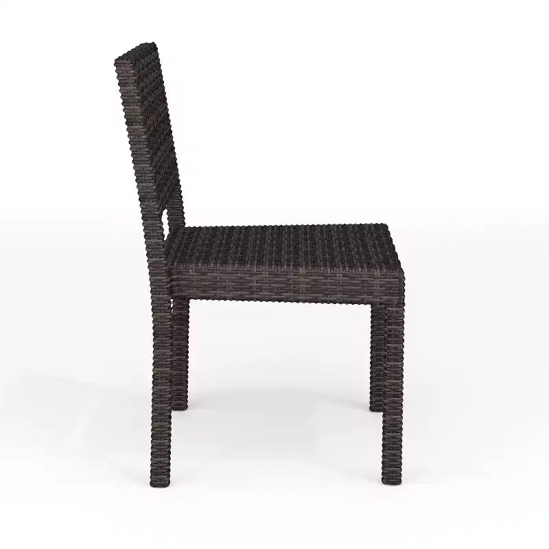 Chaise de salle à manger empilable Martha Stewart Bedford pour l'intérieur et l'extérieur en osier de rotin
