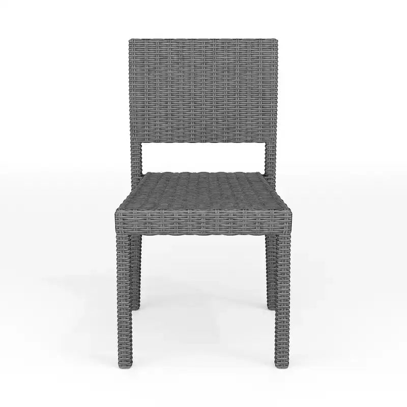Chaise de salle à manger empilable Martha Stewart Bedford pour l'intérieur et l'extérieur en osier de rotin