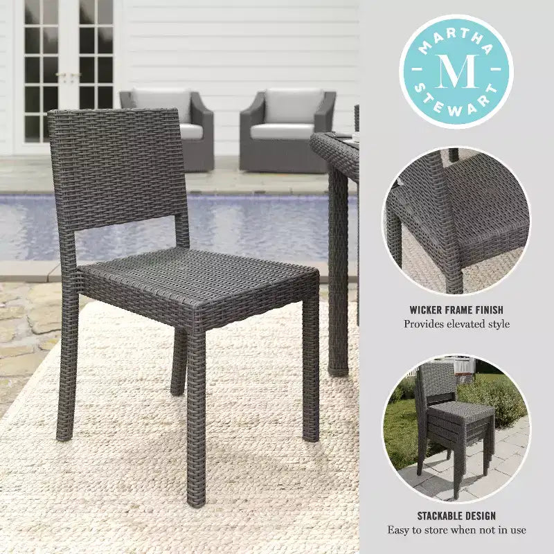 Chaise de salle à manger empilable Martha Stewart Bedford pour l'intérieur et l'extérieur en osier de rotin