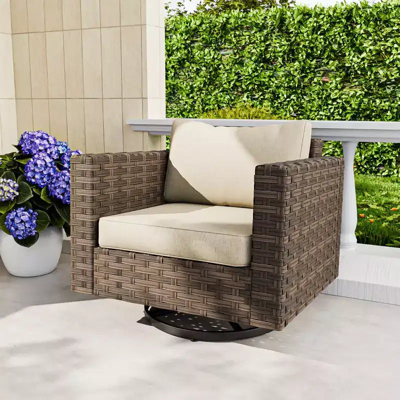 Fauteuil à bascule pivotant large en osier EAGLE PEAK Harbor Haven avec coussins pour patio extérieur