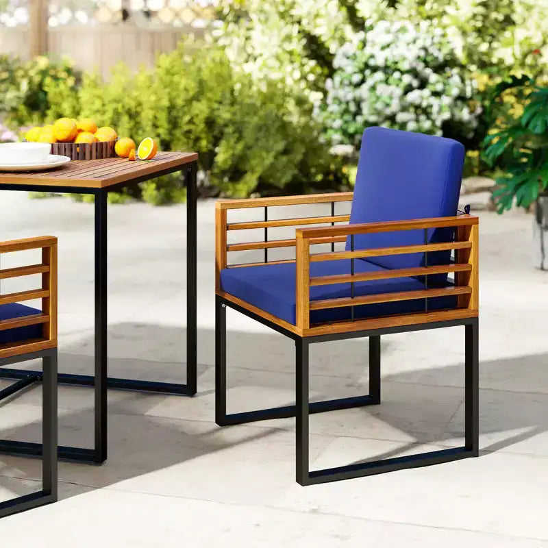 Costway Lot de 4 chaises de salle à manger d'extérieur en bois d'acacia avec coussins souples et cadre en métal