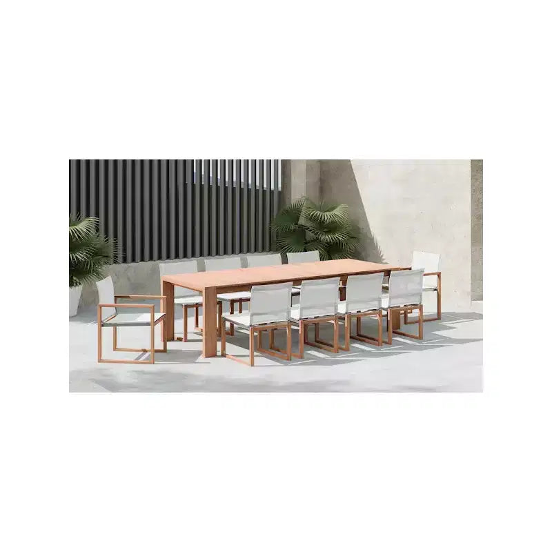 Meridian Furniture, Chaise de salle à manger d'extérieur Tulum en tissu résistant à l'eau avec accoudoirs