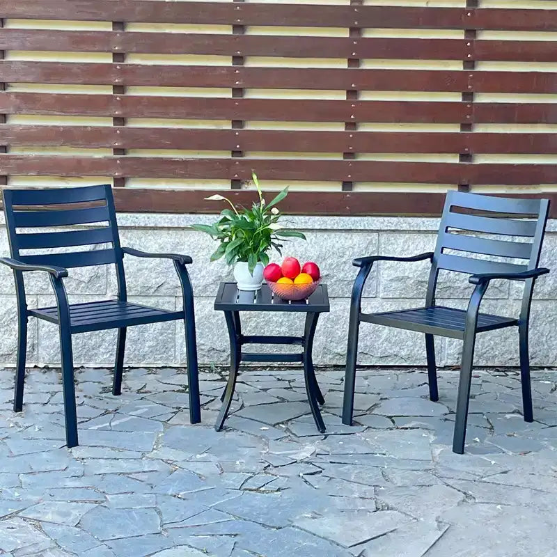 TUYOHW Lot de 2 chaises de salle à manger d'extérieur, chaises de salle à manger de patio résistantes à la rouille avec cadre en fer épaissi, chaises de patio empilables pour cour arrière, balcon