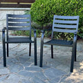 TUYOHW Lot de 2 chaises de salle à manger d'extérieur, chaises de salle à manger de patio résistantes à la rouille avec cadre en fer épaissi, chaises de patio empilables pour cour arrière, balcon