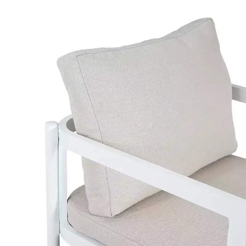Christopher Knight Home Yoshiko Chaises de salle à manger modernes de patio en aluminium avec coussin (lot de 2)