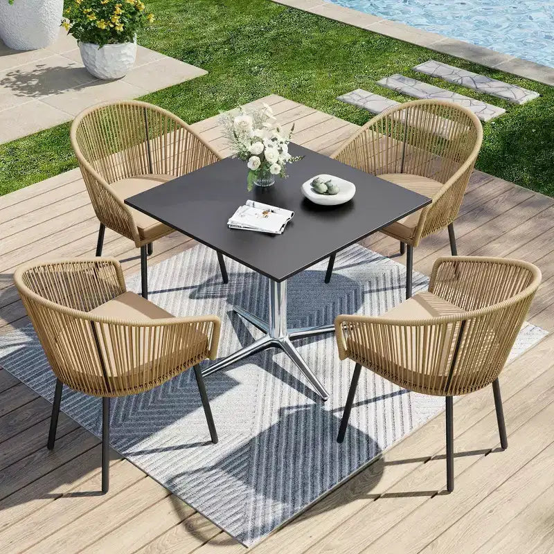 Chaises de salle à manger d'extérieur Captiva Designs 4 pièces en osier avec dossier à cordon et coussin d'assise