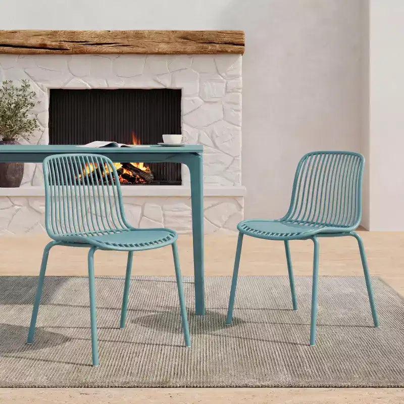 Christopher Knight Home Marina Chaises de salle à manger d'extérieur en plastique et fer (lot de 2)