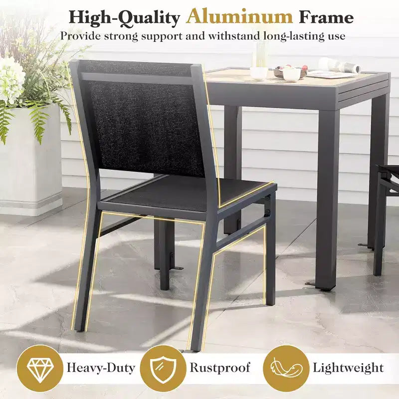 Chaises de salle à manger d'extérieur Costway avec dossier respirant et cadre en aluminium robuste