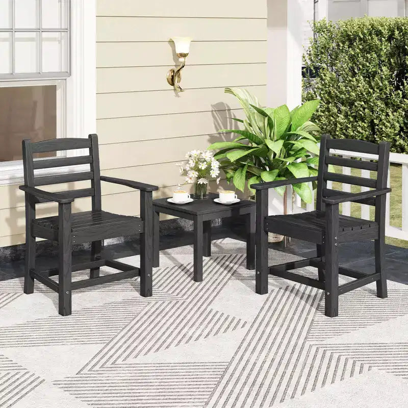 Costway Lot de 2/4 chaises de salle à manger de patio avec accoudoirs larges, assise incurvée, grain de bois pour jardin, noir/gris