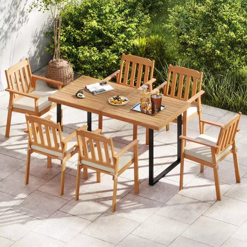 Chaises de salle à manger de patio Costway (2 ou 4 pièces) avec coussin rembourré amovible, accoudoirs et dossier à lattes