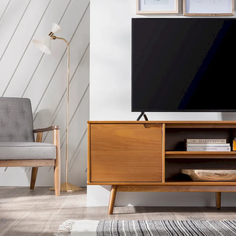 Meuble TV en bois massif de style Mid-Century Middlebrook de 70 po