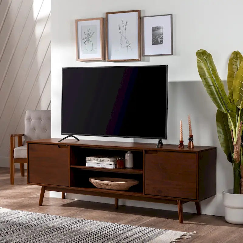Meuble TV en bois massif de style Mid-Century Middlebrook de 70 po