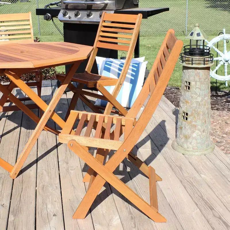 Sunnydaze Lot de 2 chaises de bistrot pliantes en bois de méranti avec finition à l'huile de teck pour l'extérieur - Marron