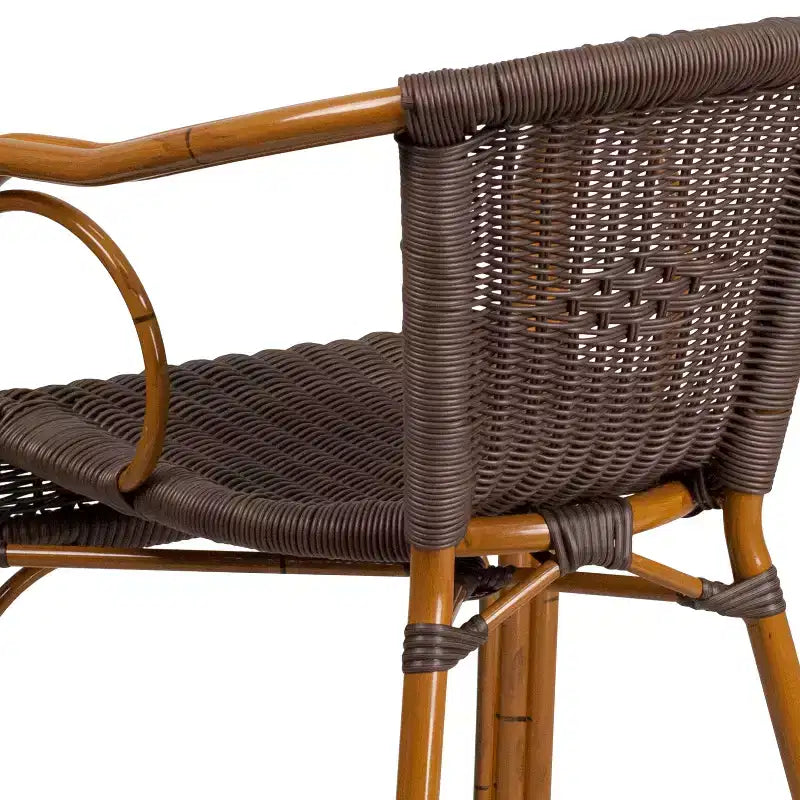 Chaise de terrasse de restaurant Emma et Oliver Rattan avec cadre en bambou et aluminium