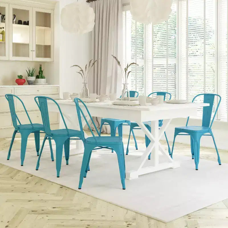 Chaise empilable Emma et Oliver en métal vieilli coloré de qualité commerciale pour l'intérieur et l'extérieur