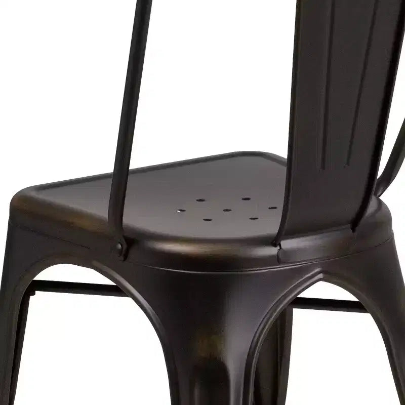 Chaise empilable Emma et Oliver en métal vieilli coloré de qualité commerciale pour l'intérieur et l'extérieur