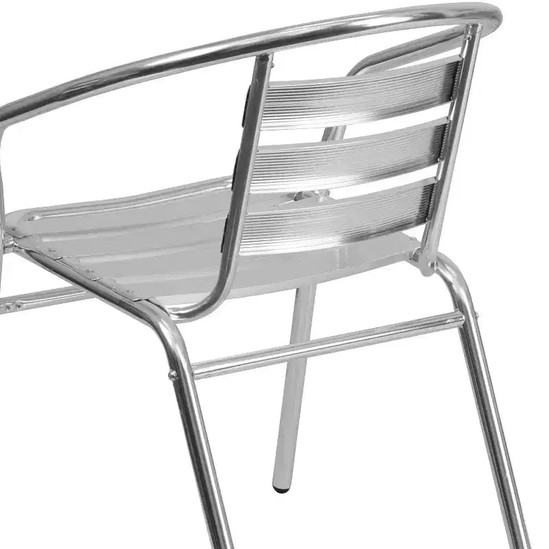 Chaise empilable Emma et Oliver en aluminium, pour l'intérieur et l'extérieur, avec dossier à trois lattes et accoudoirs
