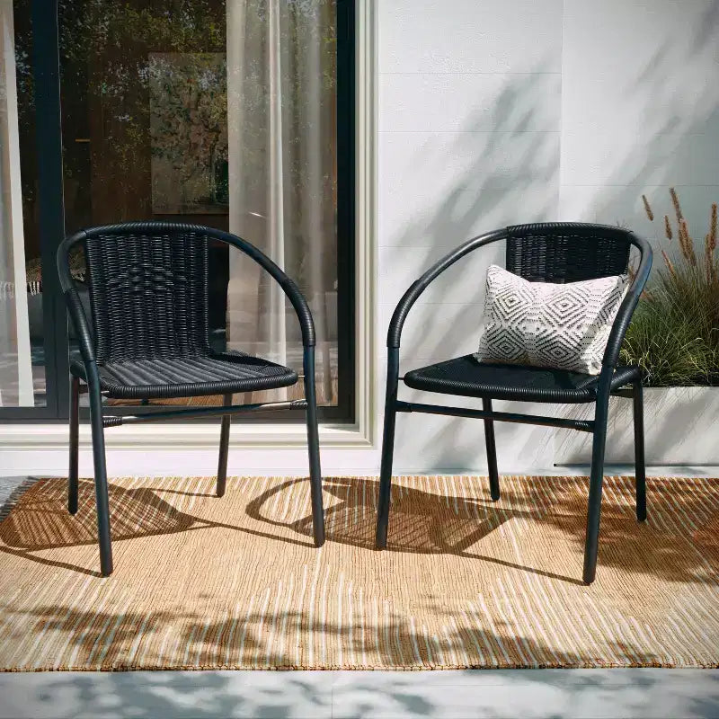 Flash Furniture Lila Lot de 4 chaises empilables en rotin pour restaurant, intérieur/extérieur