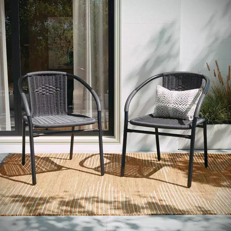 Flash Furniture Lila Lot de 4 chaises empilables en rotin pour restaurant, intérieur/extérieur