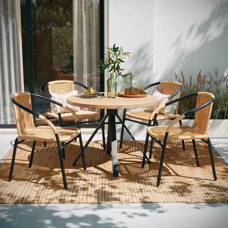 Flash Furniture Lila Lot de 4 chaises empilables en rotin pour restaurant, intérieur/extérieur
