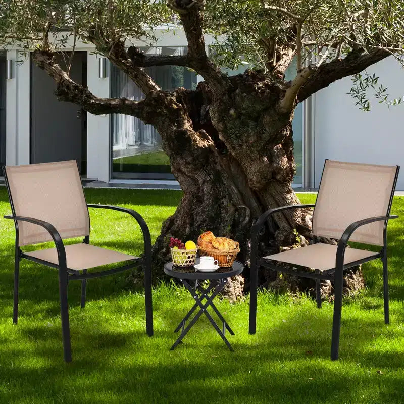 Lot de 4 chaises de salle à manger empilables Costway avec cadre en acier et tissu à séchage rapide
