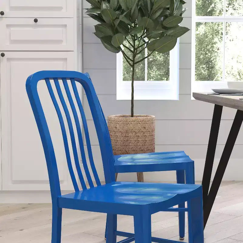 Chaise de salle à manger Merrick Lane Santorini de 18 pouces en acier galvanisé, utilisation intérieure/extérieure avec dossier à lattes et finition thermolaquée