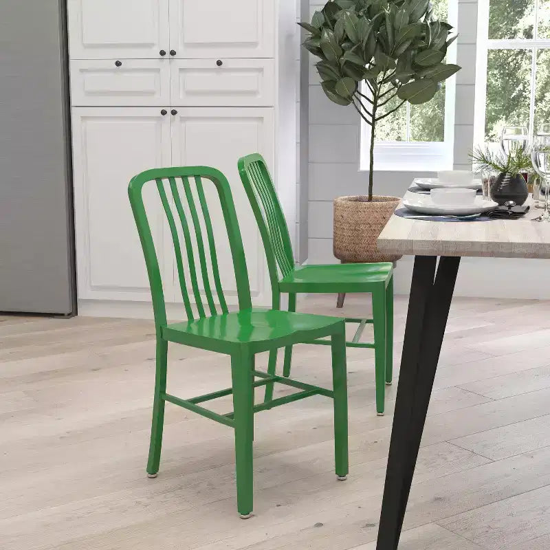 Chaise de salle à manger Merrick Lane Santorini de 18 pouces en acier galvanisé, utilisation intérieure/extérieure avec dossier à lattes et finition thermolaquée