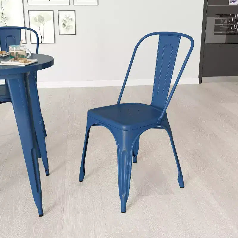 Chaise de salle à manger empilable en métal Merrick Lane Banks, intérieur/extérieur, avec dossier à une latte et finition poudrée vieillie