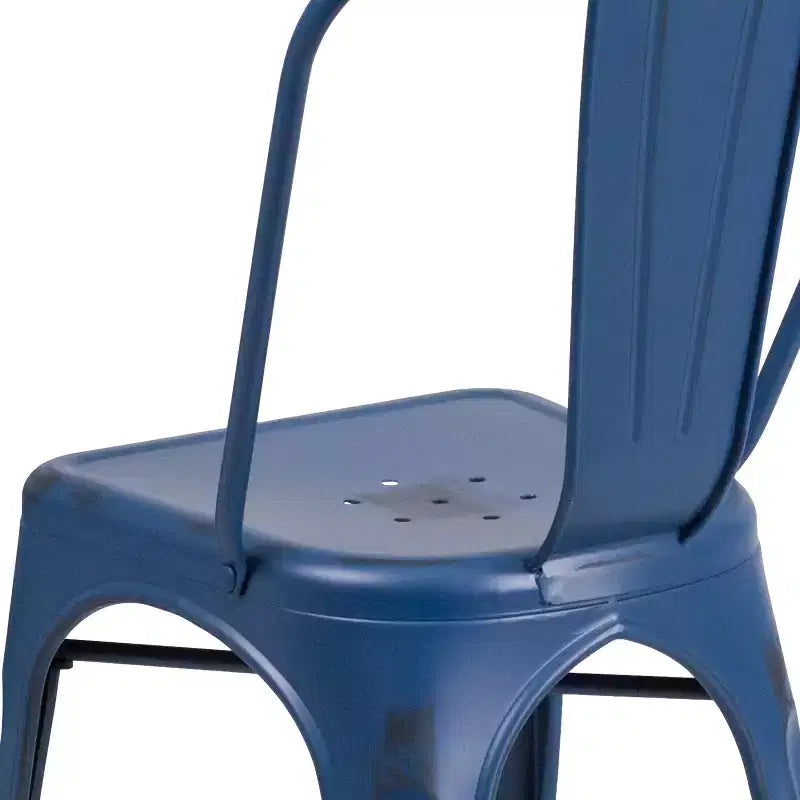 Chaise de salle à manger empilable en métal Merrick Lane Banks, intérieur/extérieur, avec dossier à une latte et finition poudrée vieillie