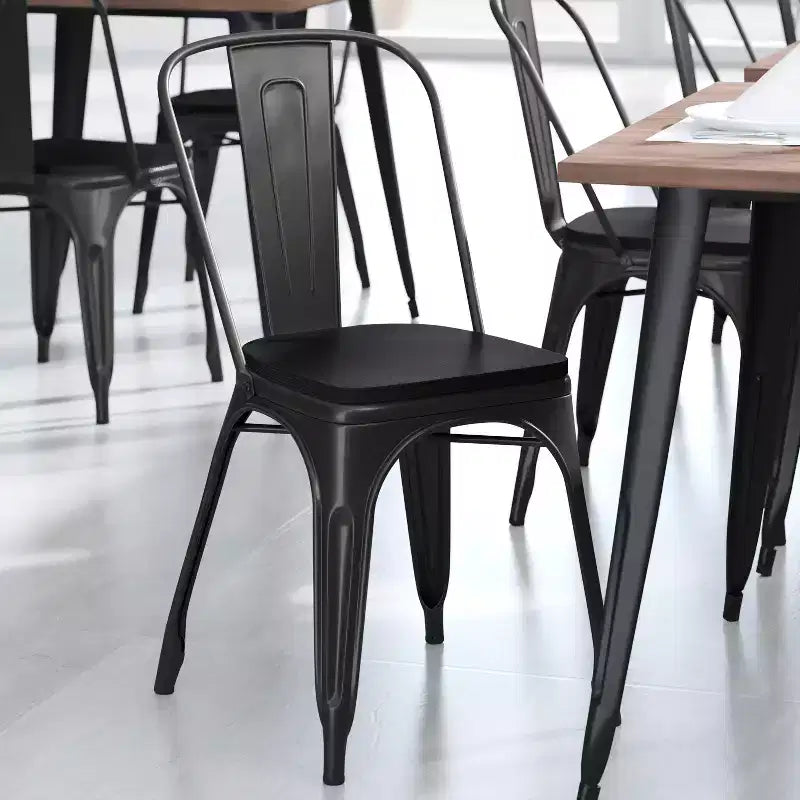 Flash Furniture Perry Chaise empilable en métal de qualité commerciale pour l'intérieur et l'extérieur avec assise en polystyrène tout temps
