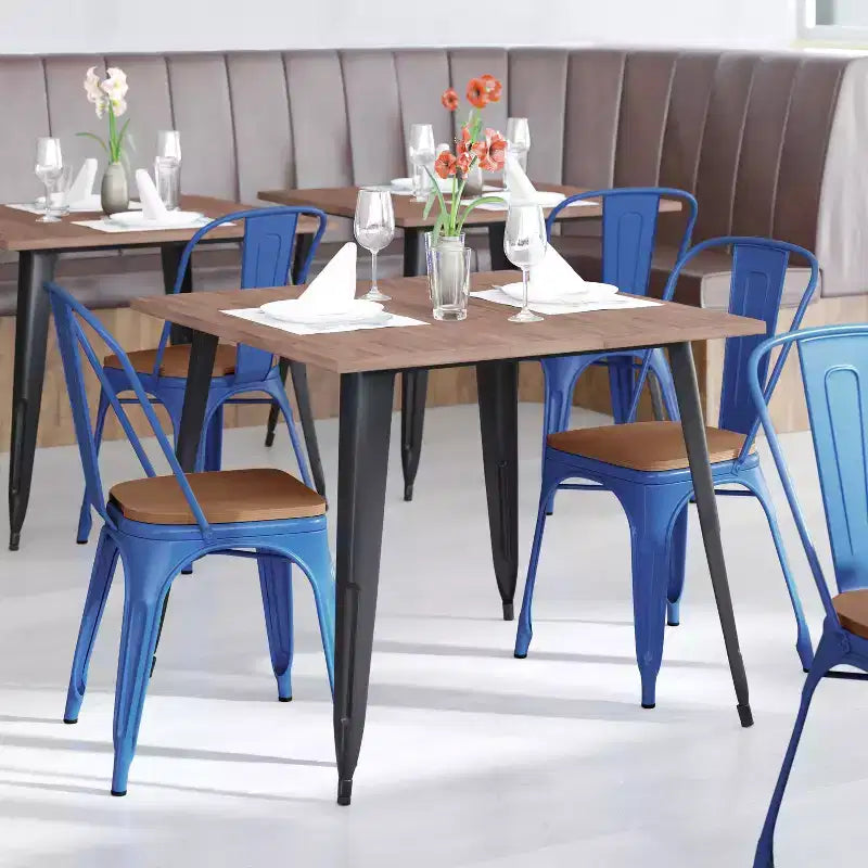 Flash Furniture Perry Chaise empilable en métal de qualité commerciale pour l'intérieur et l'extérieur avec assise en polystyrène tout temps