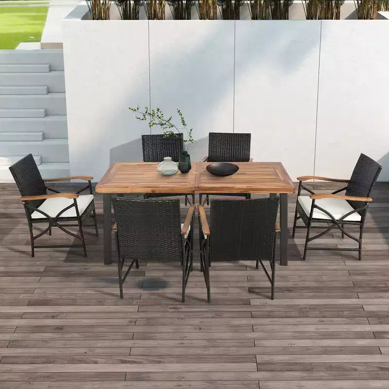 Costway Chaises de salle à manger en résine tressée 2/4 pièces avec coussins souples zippés Fauteuils Balcon