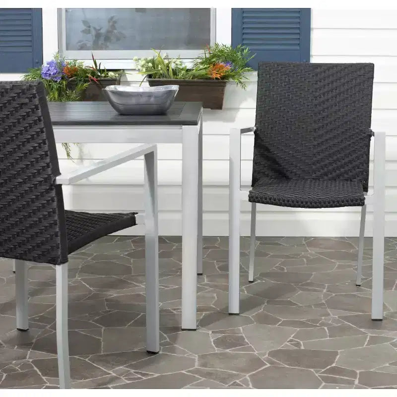 Chaise empilable Cordova (lot de 2) - Intérieur/Extérieur - FOX5206 - Noir - Safavieh