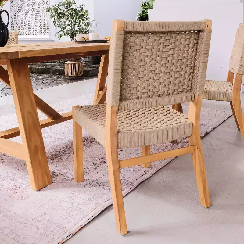 Chaises de salle à manger d'extérieur en teck Sonoma Lane Bertram, 2 pièces