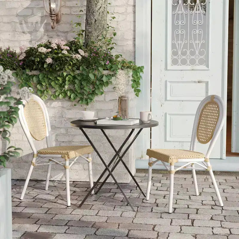 Lot de 2 chaises bistrot empilables Cannes Thonet d'intérieur/extérieur, en rotin synthétique et aluminium de Flash Furniture