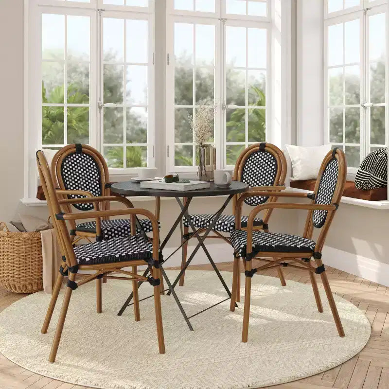 Lot de 4 chaises bistrot Lourdes Thonet empilables avec accoudoirs, en rotin PE et cadre en aluminium, pour l'intérieur et l'extérieur, de la marque Flash Furniture