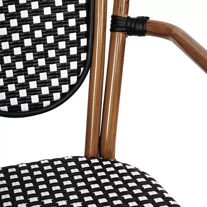 Lot de 4 chaises bistrot Lourdes Thonet empilables avec accoudoirs, en rotin PE et cadre en aluminium, pour l'intérieur et l'extérieur, de la marque Flash Furniture