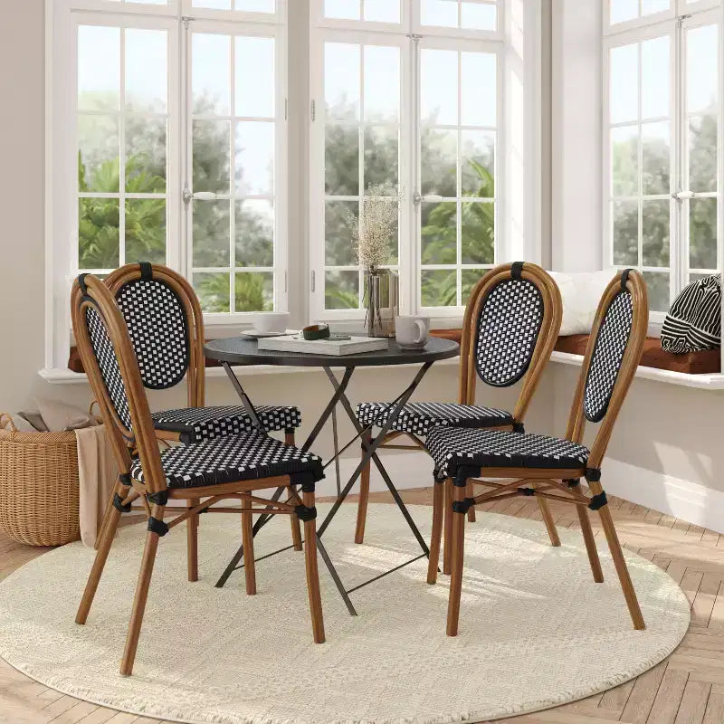 Lot de 4 chaises bistrot empilables Lourdes Flash Furniture, usage intérieur/extérieur, commercial, style Thonet, rotin PE et cadre en aluminium