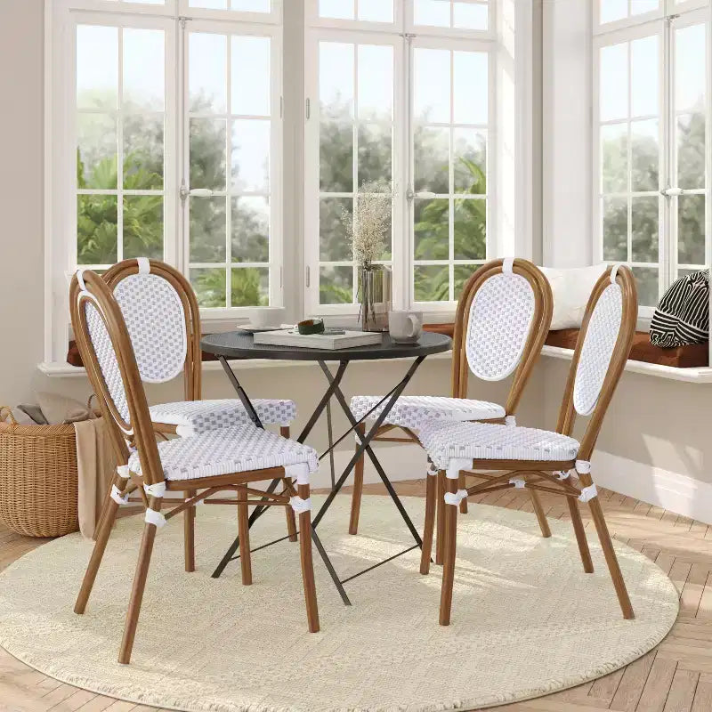 Lot de 4 chaises bistrot empilables Lourdes Flash Furniture, usage intérieur/extérieur, commercial, style Thonet, rotin PE et cadre en aluminium
