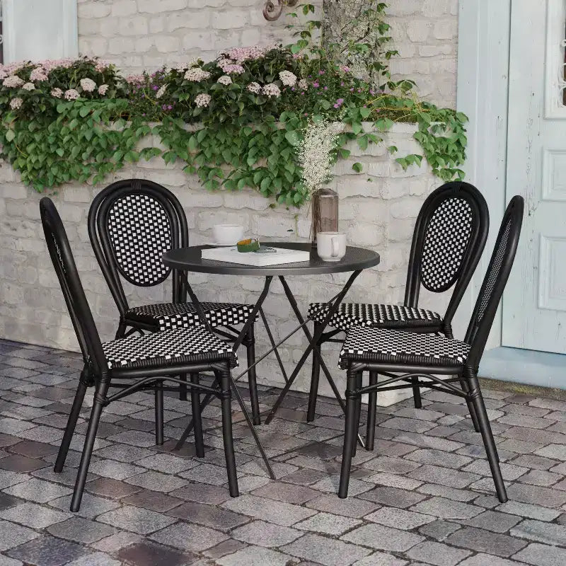 Lot de 4 chaises bistrot empilables Lourdes Flash Furniture, usage intérieur/extérieur, commercial, style Thonet, rotin PE et cadre en aluminium